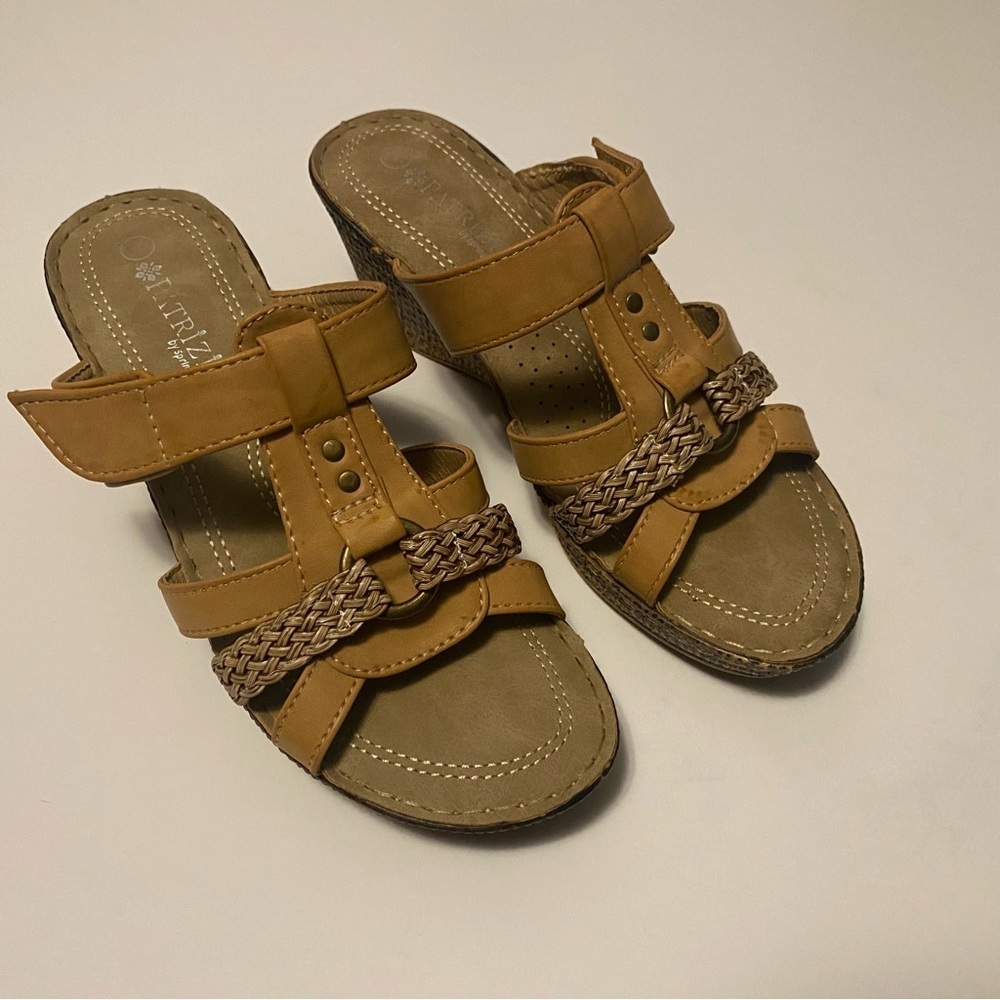 Patrizia By Spring Step Womens Strappy Wedge Sandals Sz 7